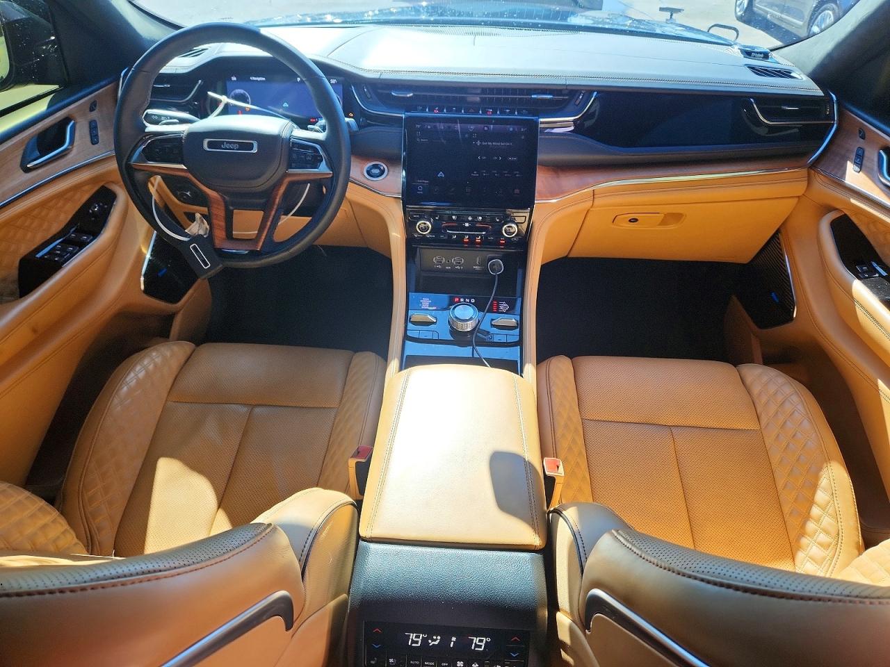 2023 JEEP GRAND CHEROKEE SUMMIT photo 15