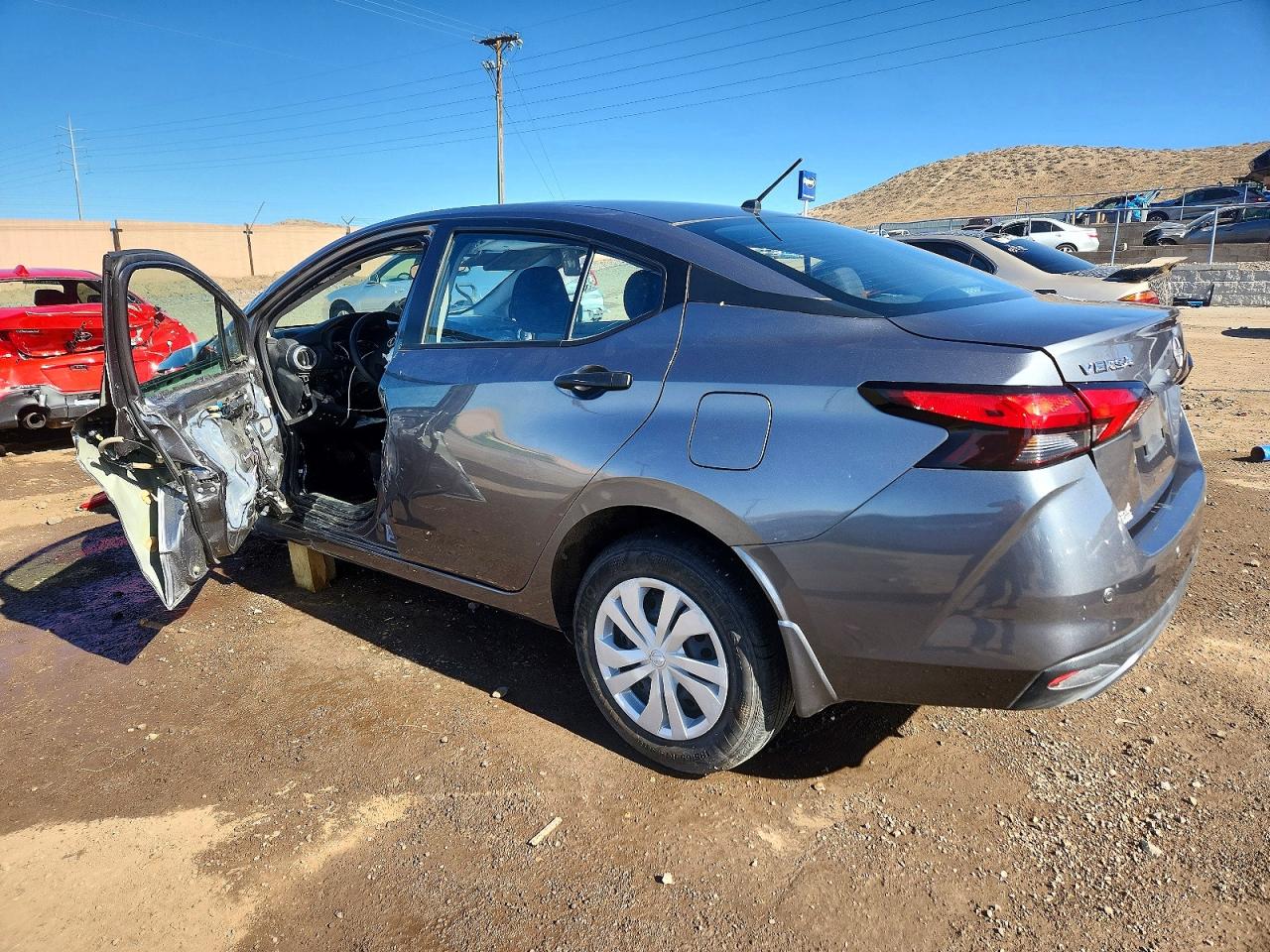 2024 NISSAN VERSA S photo 3
