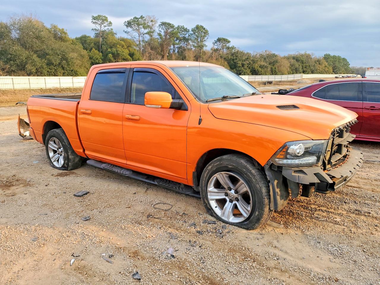 2015 RAM 1500 SPORT photo 7