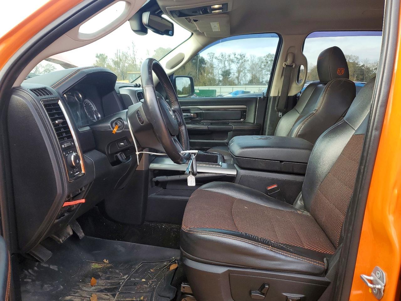 2015 RAM 1500 SPORT photo 13