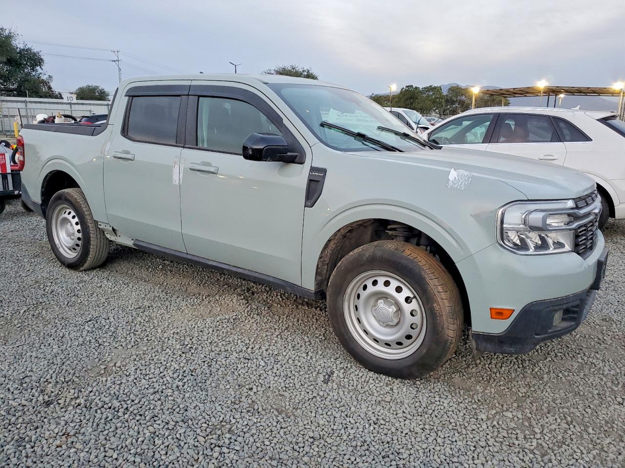 2024 FORD MAVERICK LARIAT photo 10