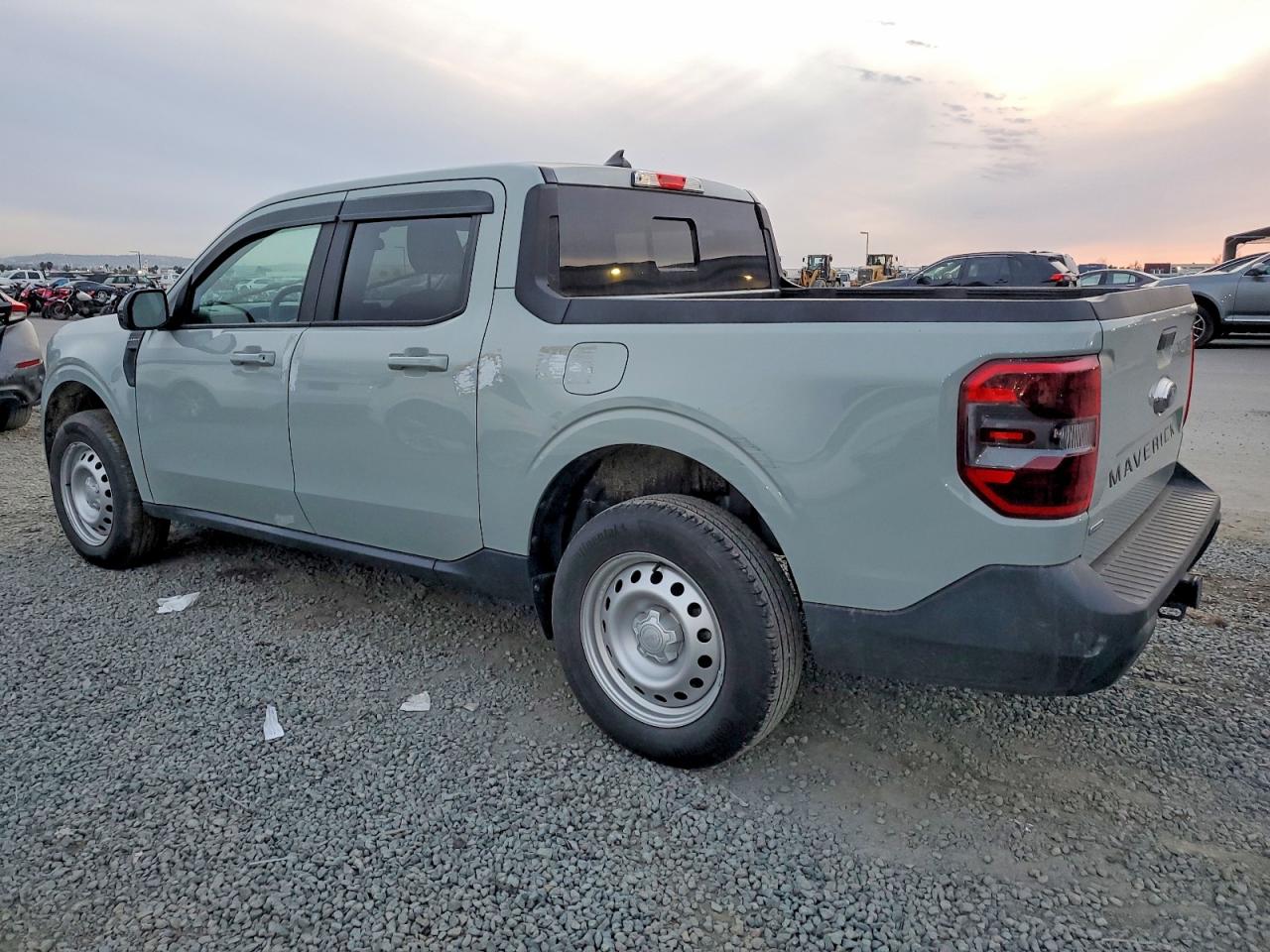 2024 FORD MAVERICK LARIAT photo 4