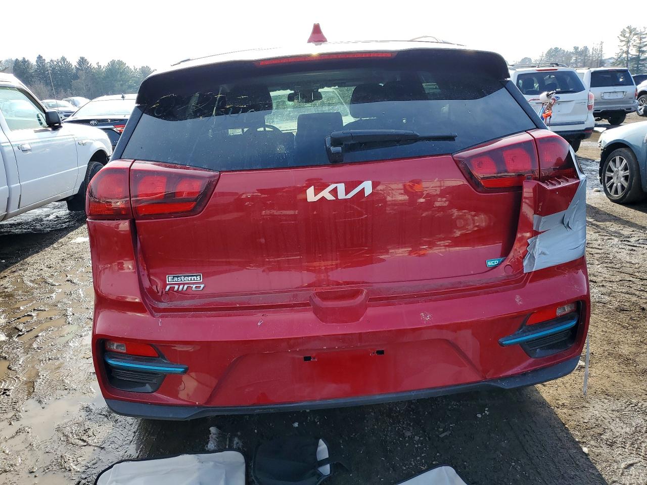 2022 KIA NIRO S photo 16