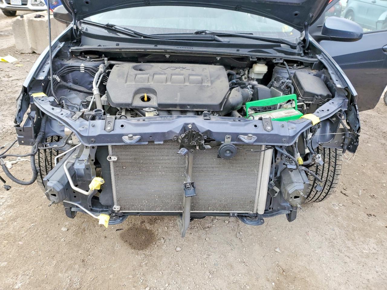 2018 TOYOTA COROLLA L photo 11