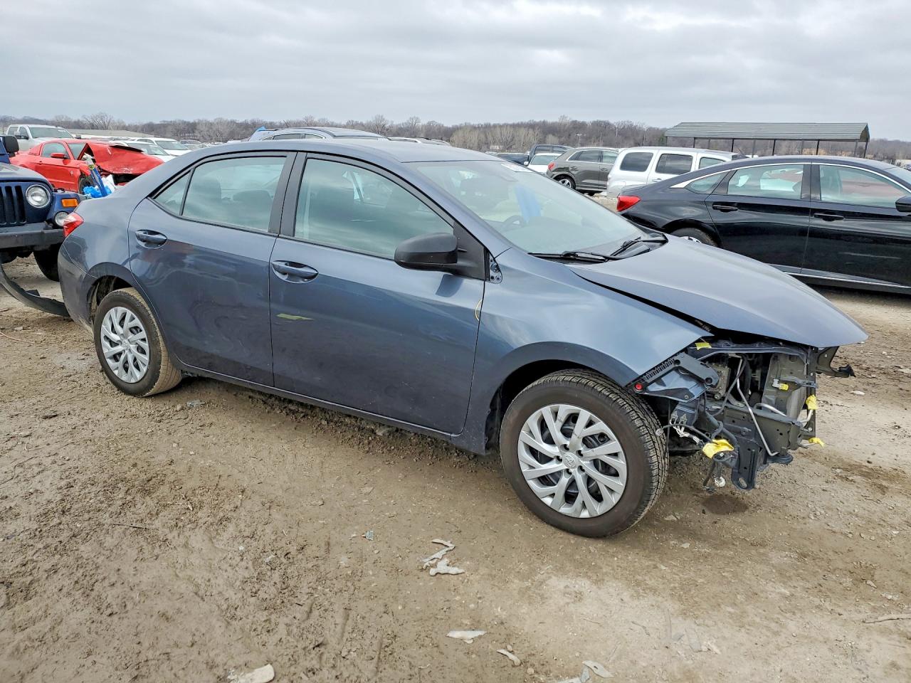 2018 TOYOTA COROLLA L photo 4