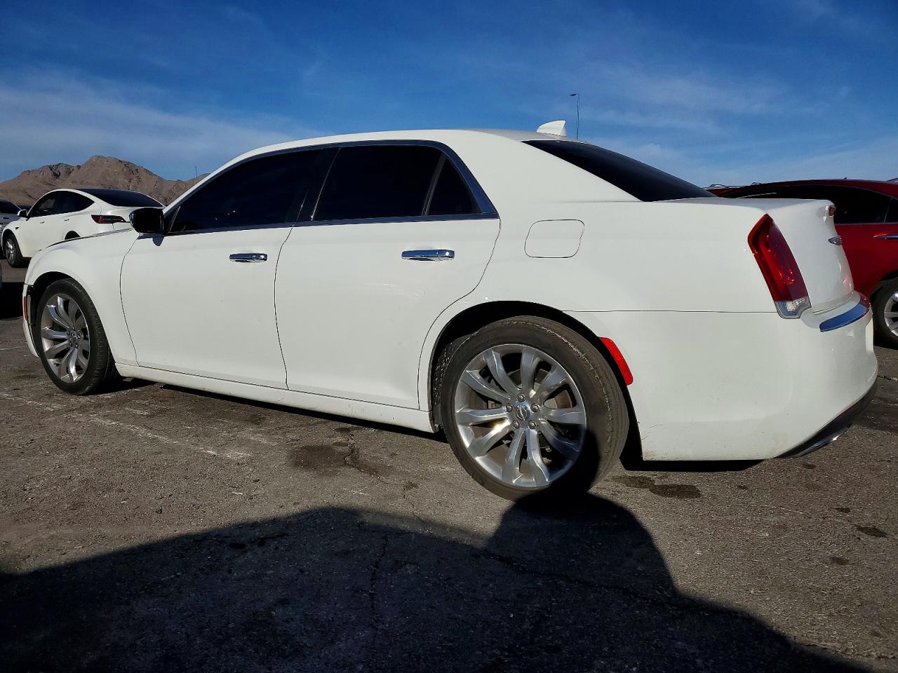 2018 CHRYSLER 300 LIMITED photo 3