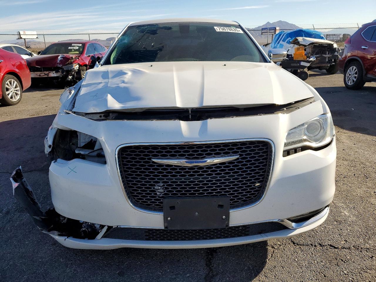 2018 CHRYSLER 300 LIMITED photo 9