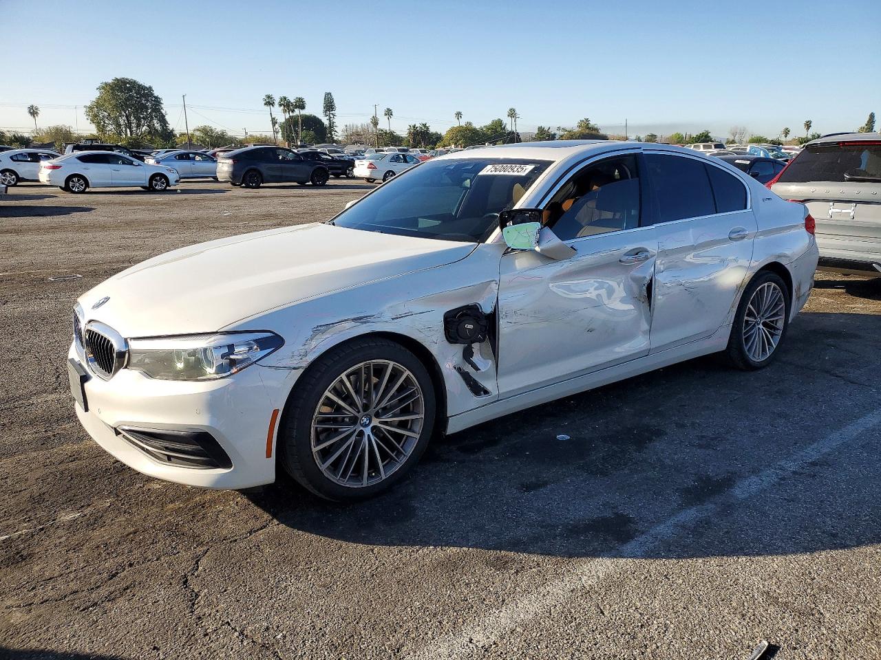 2019 BMW 530E