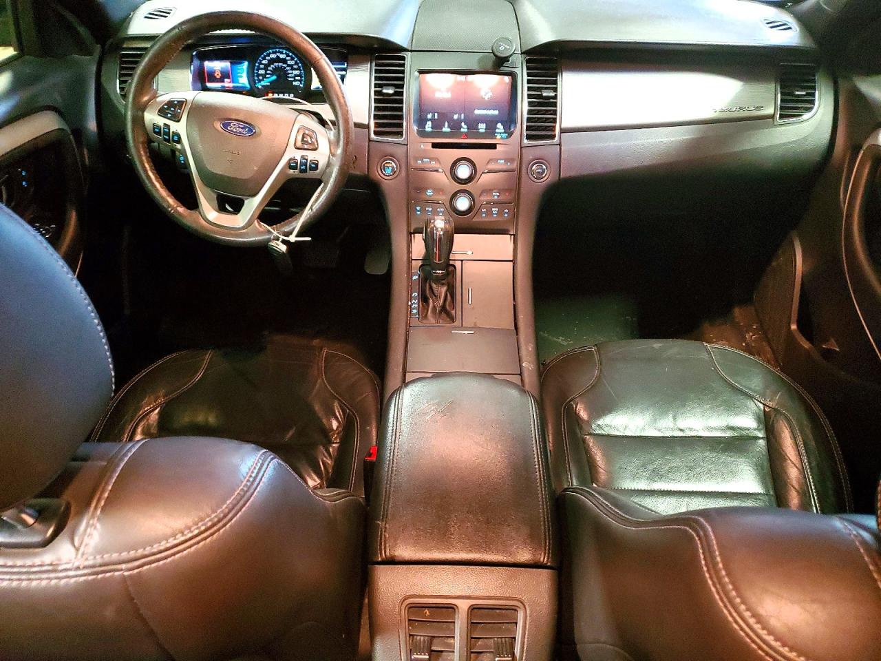 2016 FORD TAURUS SEL photo 8