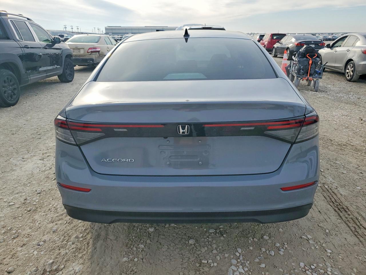 2025 HONDA ACCORD SE photo 6