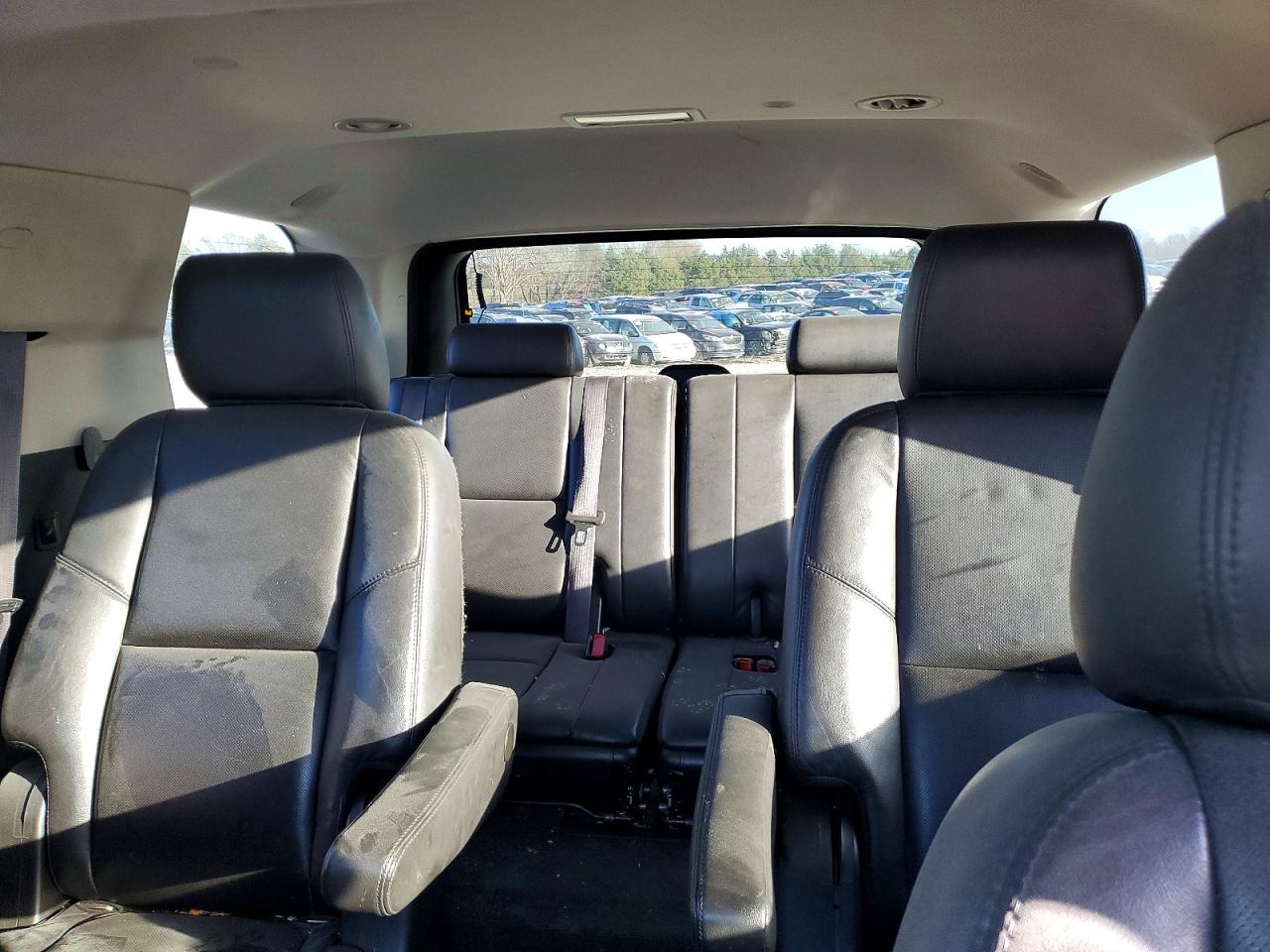 2011 CADILLAC ESCALADE PREMIUM photo 28