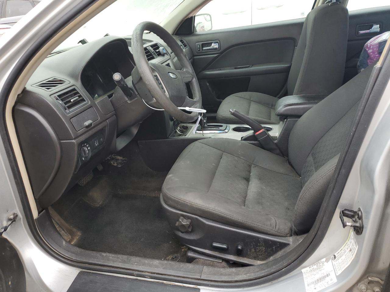 2011 FORD FUSION photo 13