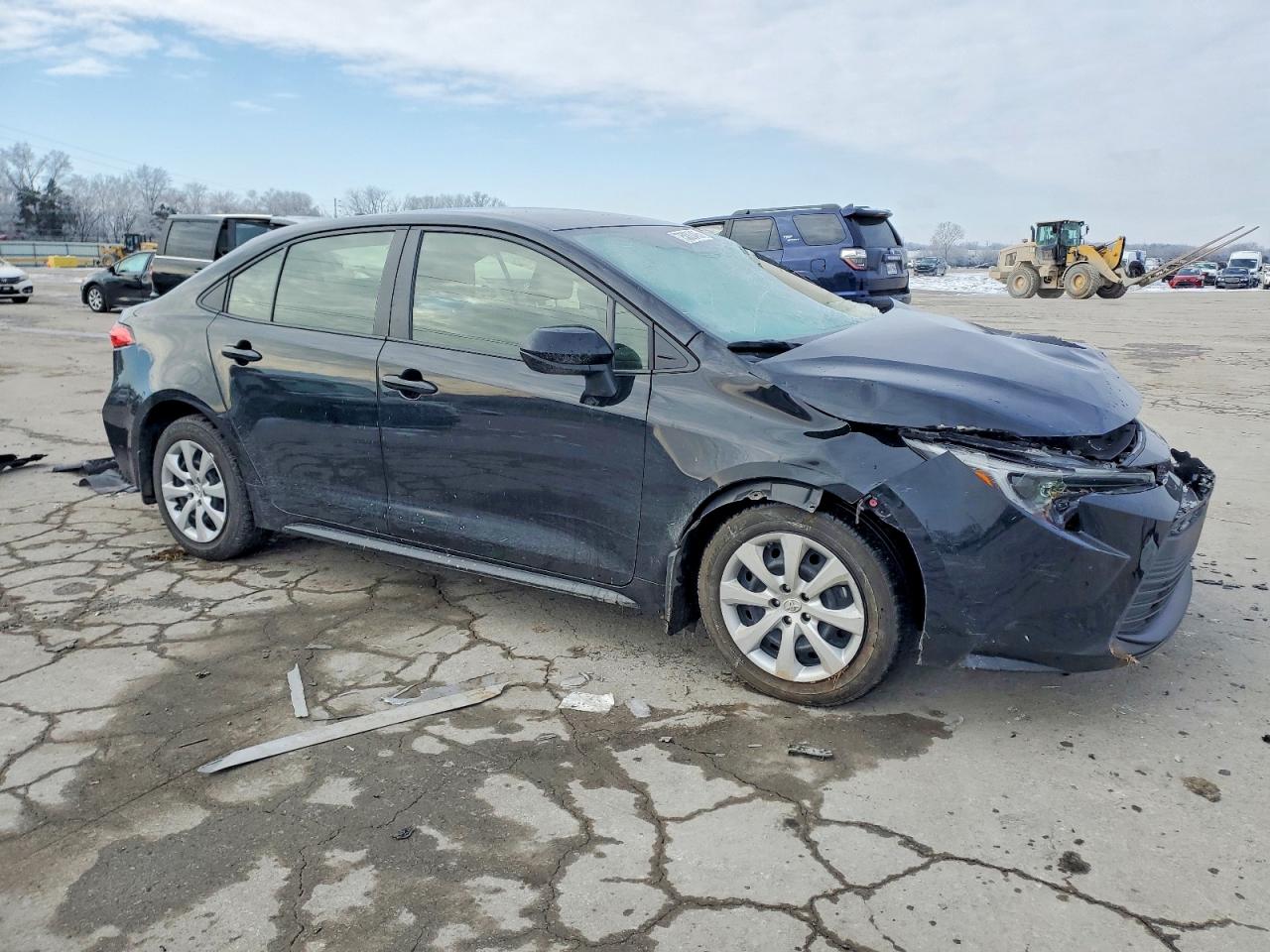 2023 TOYOTA COROLLA LE photo 4