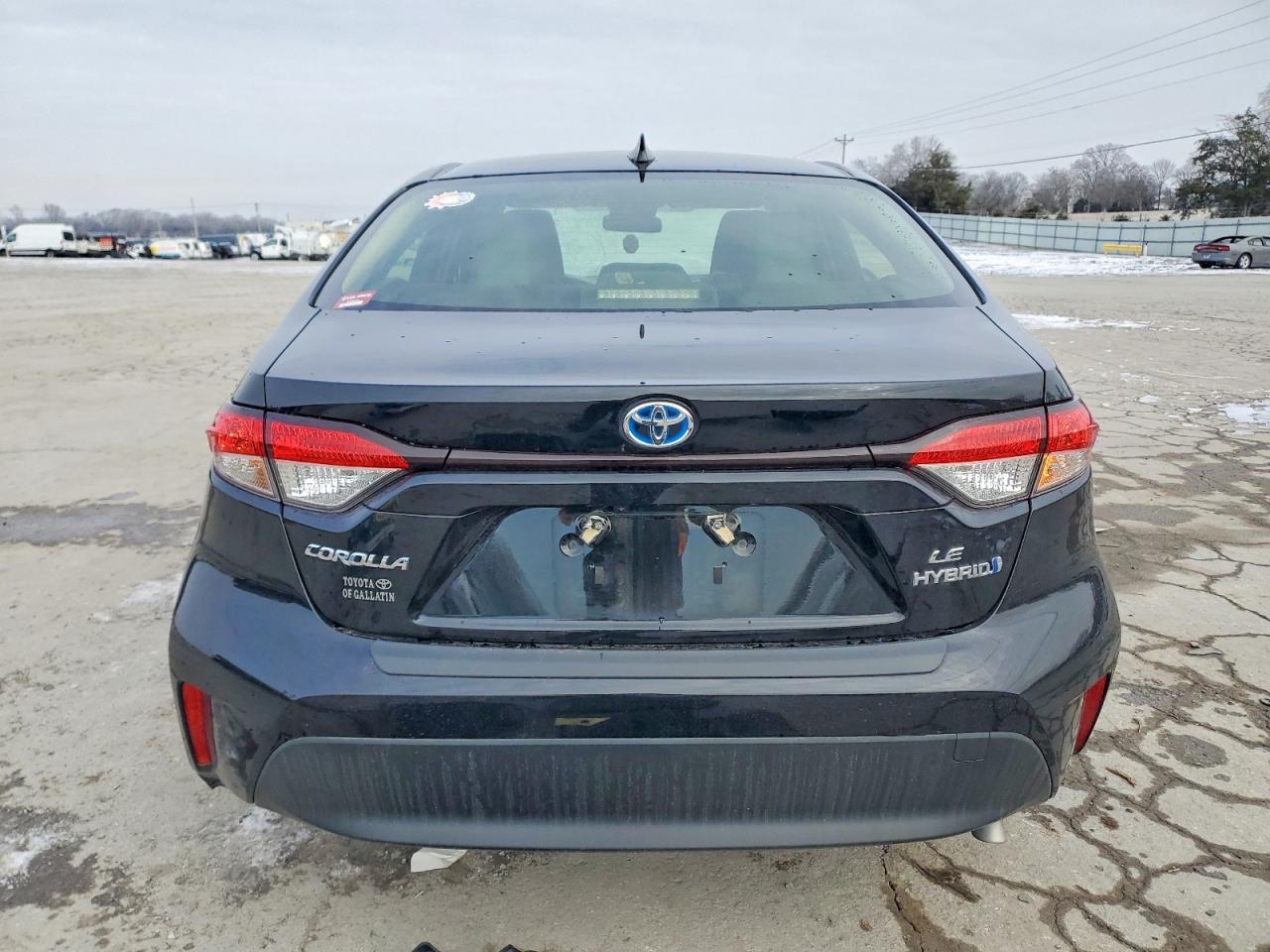 2023 TOYOTA COROLLA LE photo 6