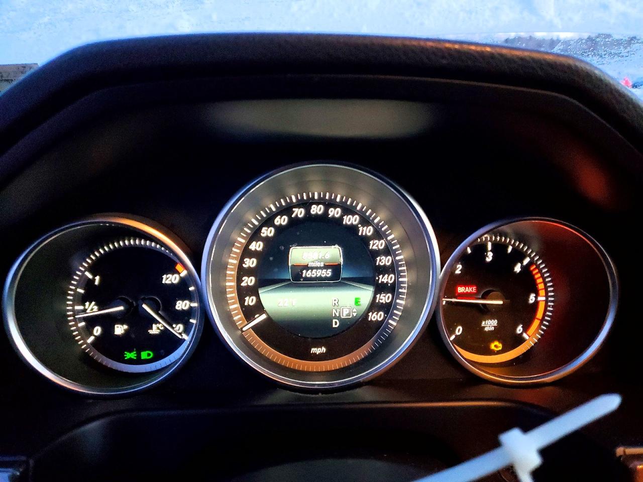 2016 MERCEDES-BENZ E 250 BLUETEC photo 9