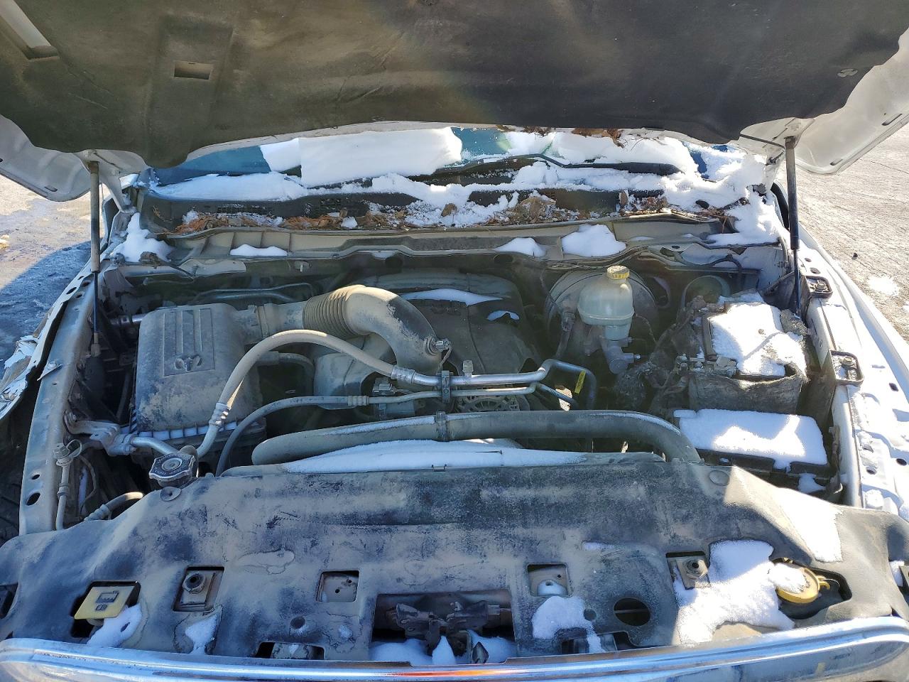 2016 RAM 1500 SLT photo 11