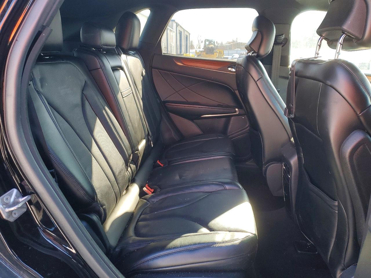 2017 LINCOLN MKC RESERVE photo 11