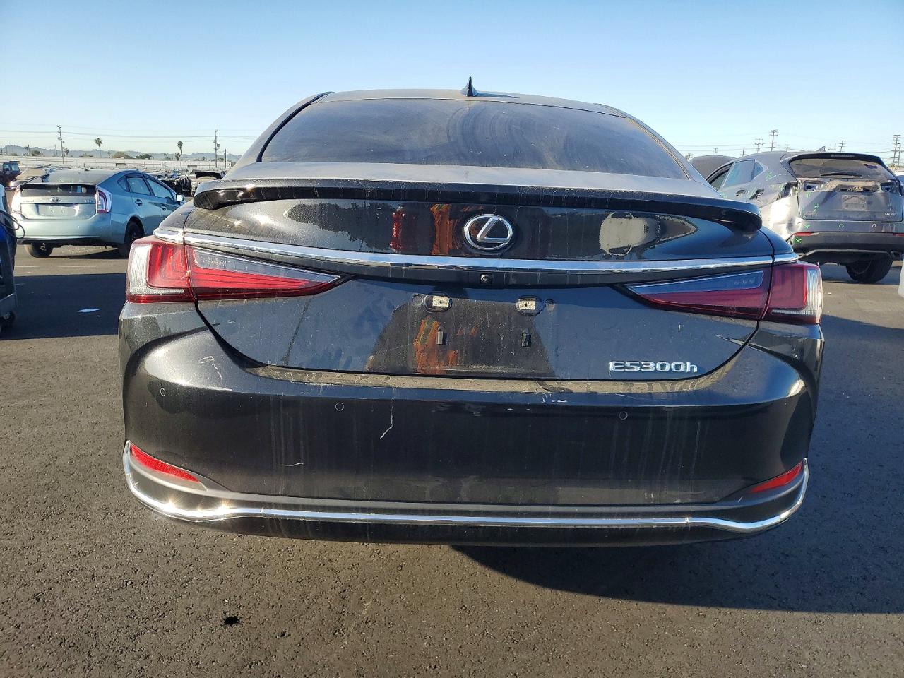 2024 LEXUS ES 300H BASE photo 6