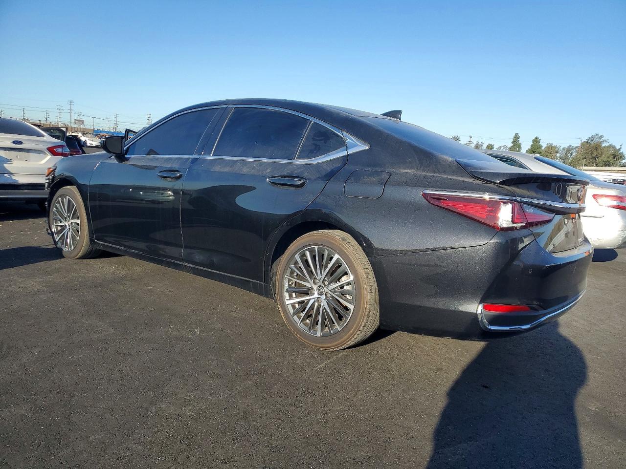 2024 LEXUS ES 300H BASE photo 2