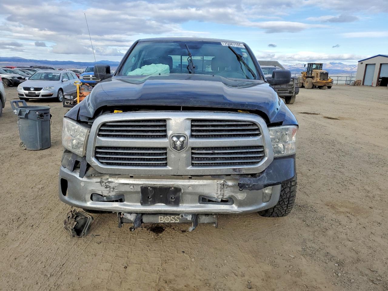 2017 RAM 1500 SLT photo 9