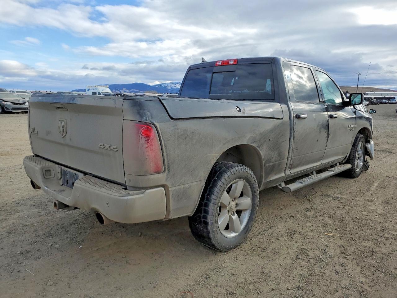 2017 RAM 1500 SLT photo 5