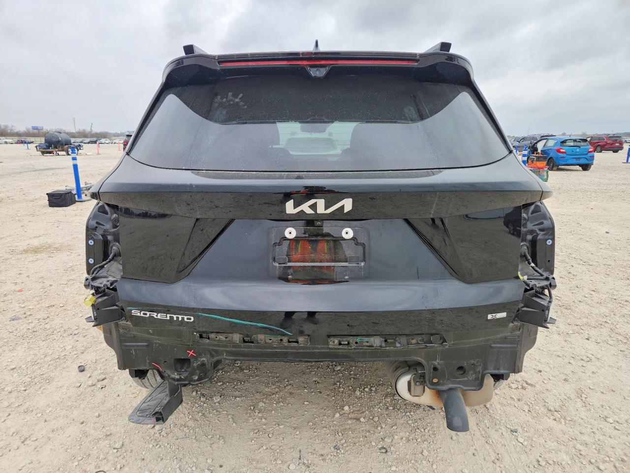 2024 KIA SORENTO photo 6