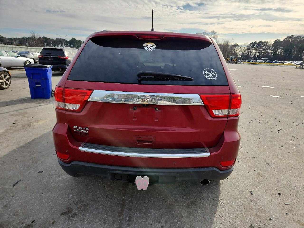 2012 JEEP GRAND CHEROKEE LIMITED photo 6