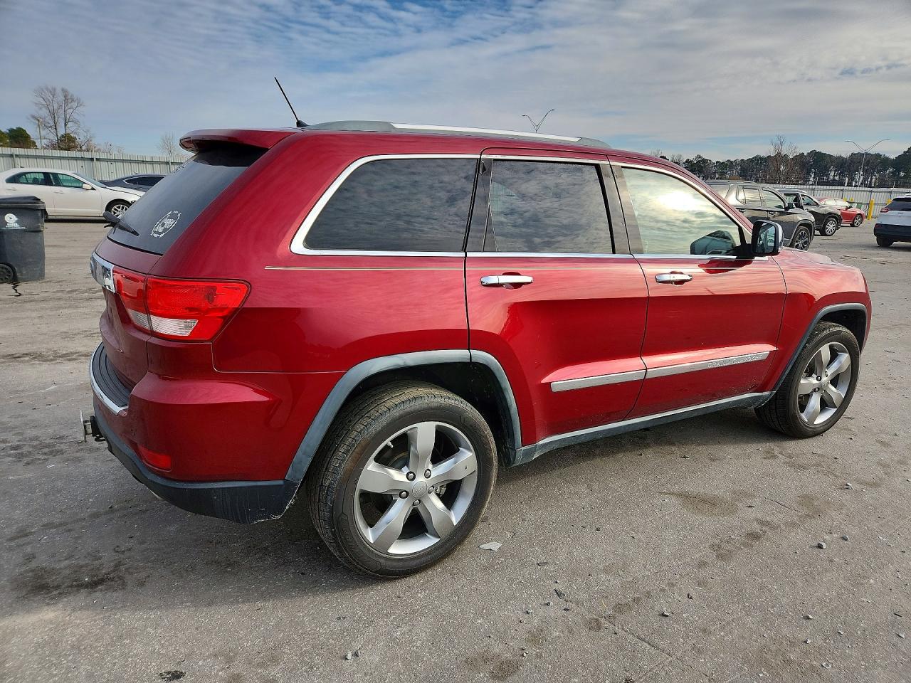 2012 JEEP GRAND CHEROKEE LIMITED photo 3