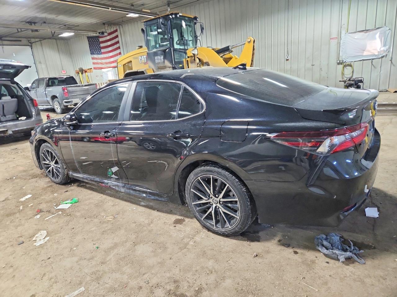 2024 TOYOTA CAMRY SE NIGHT SHADE photo 3