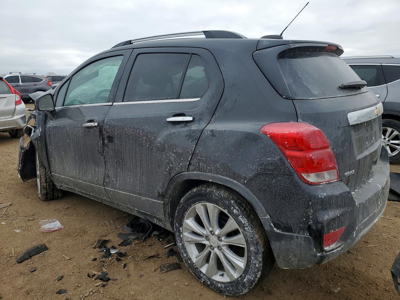 2018 CHEVROLET TRAX PREMIER photo 3