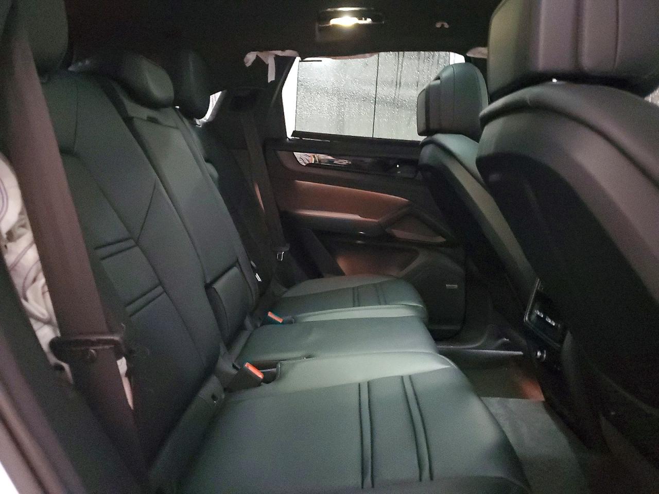 2025 PORSCHE CAYENNE GTS photo 11