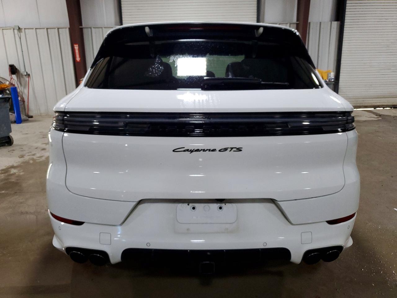 2025 PORSCHE CAYENNE GTS photo 6