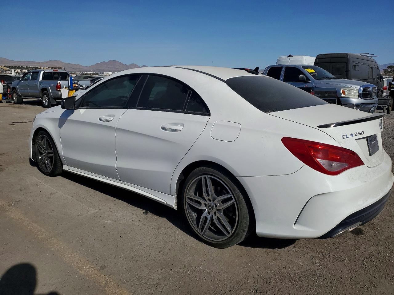 2018 MERCEDES-BENZ CLA 250 photo 3
