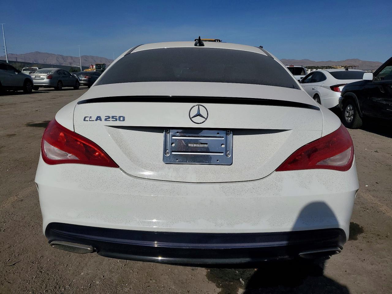 2018 MERCEDES-BENZ CLA 250 photo 11