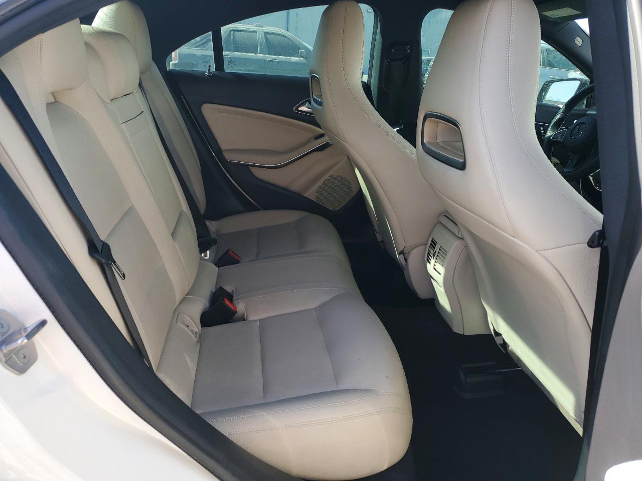 2018 MERCEDES-BENZ CLA 250 photo 19