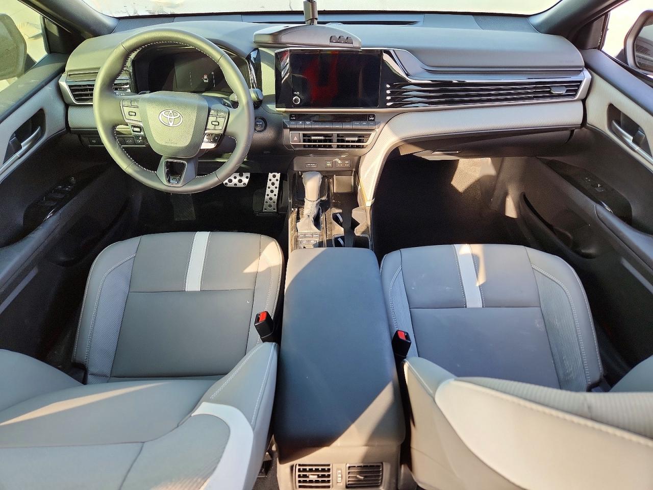 2026 TOYOTA CAMRY XSE photo 8