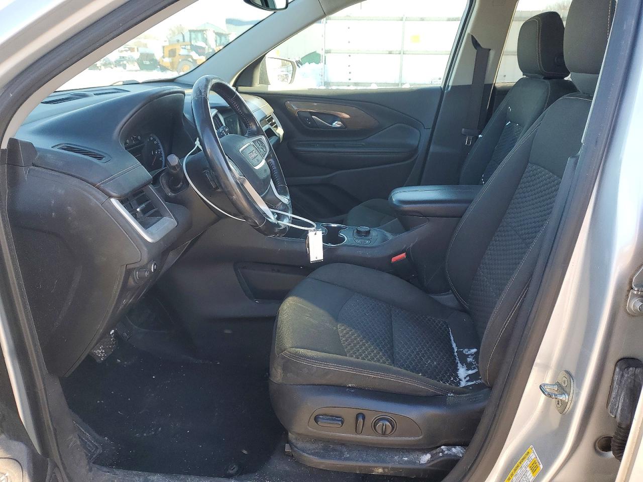 2018 GMC TERRAIN SLE photo 13