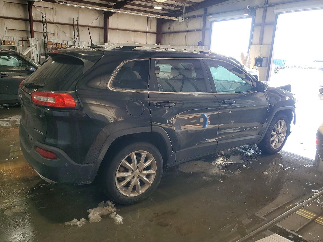 2017 JEEP CHEROKEE LIMITED photo 5