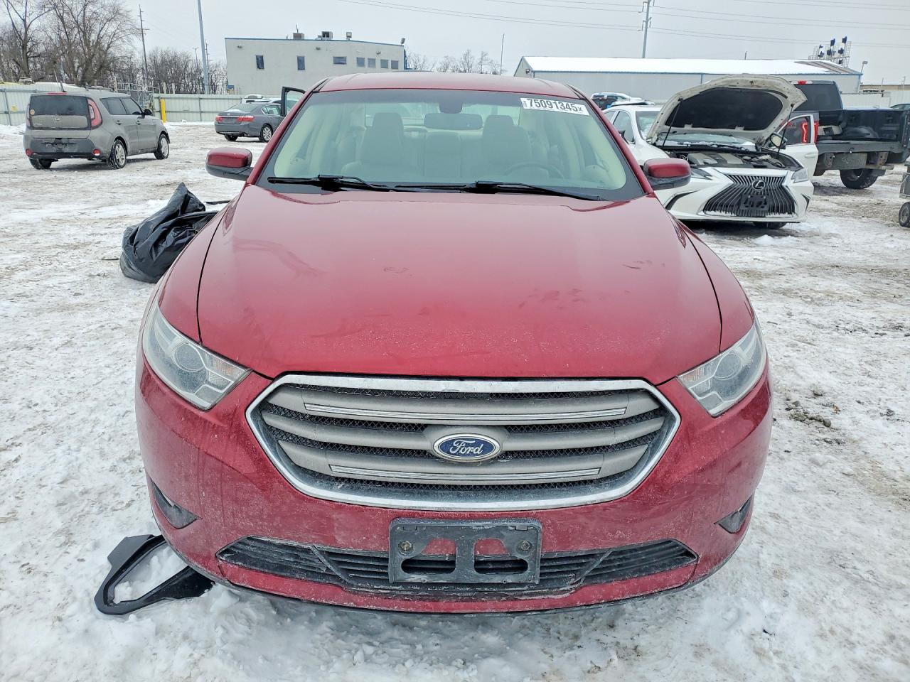 2015 FORD TAURUS SEL photo 9