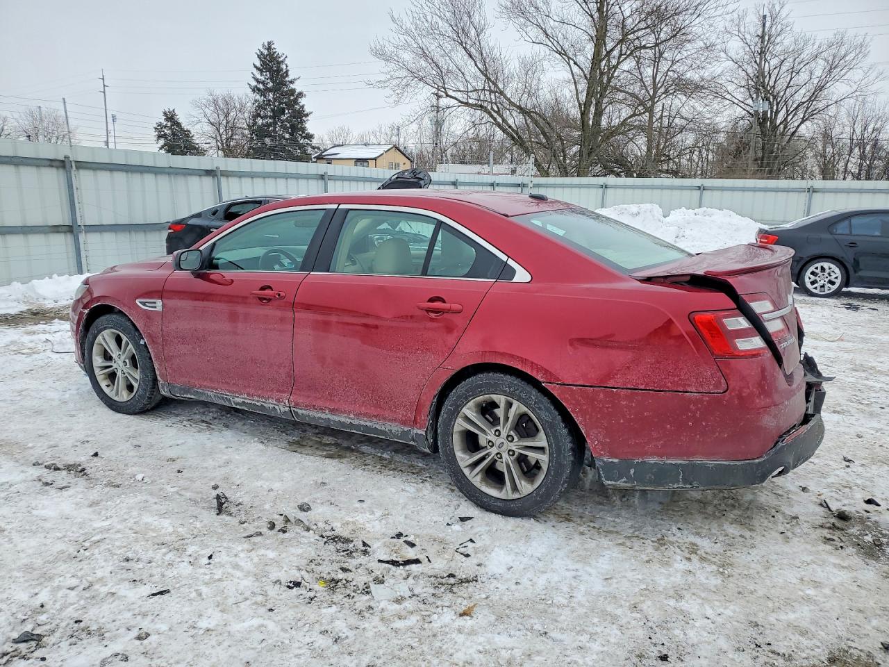 2015 FORD TAURUS SEL photo 3