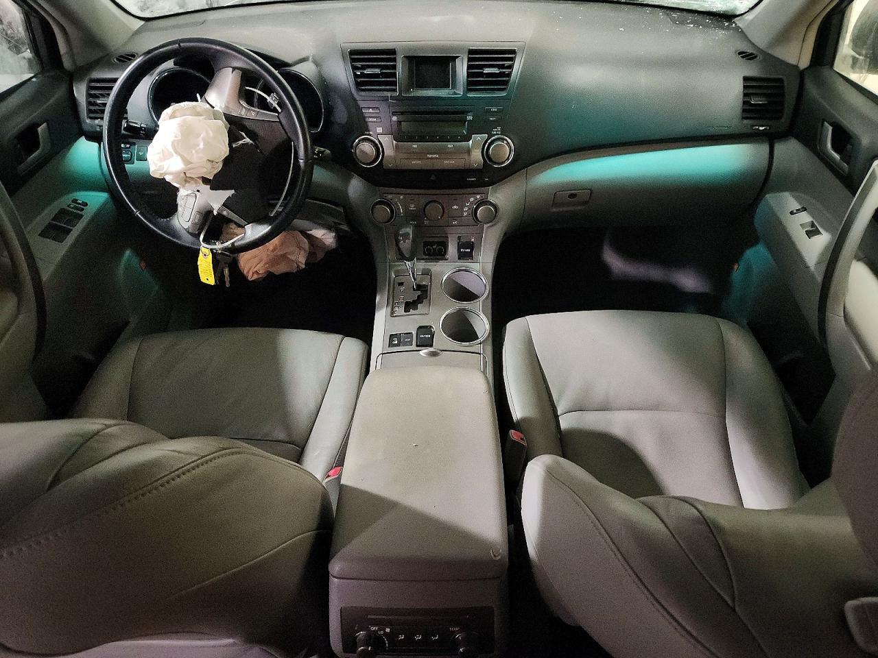 2008 TOYOTA HIGHLANDER SPORT photo 8