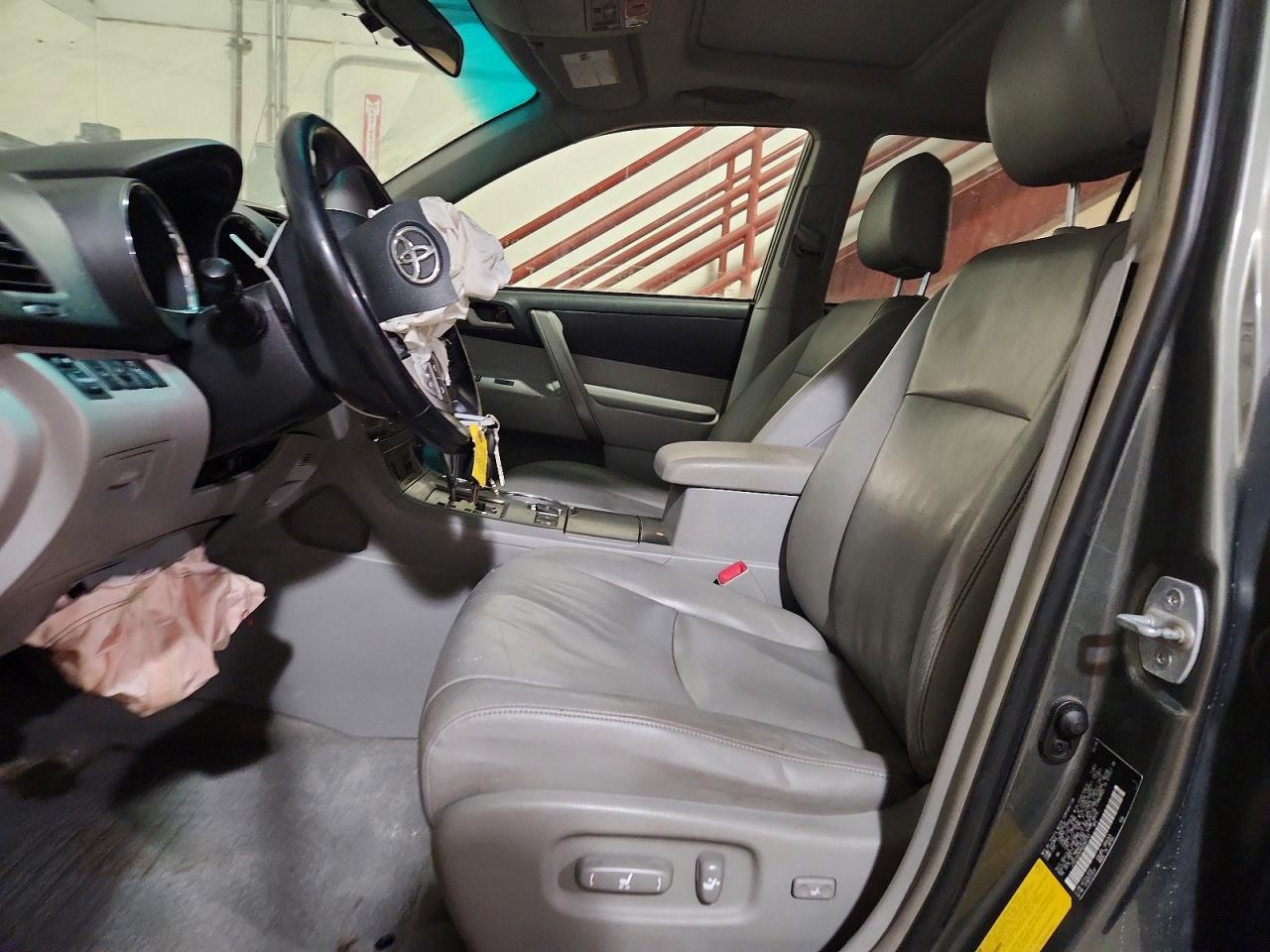 2008 TOYOTA HIGHLANDER SPORT photo 7