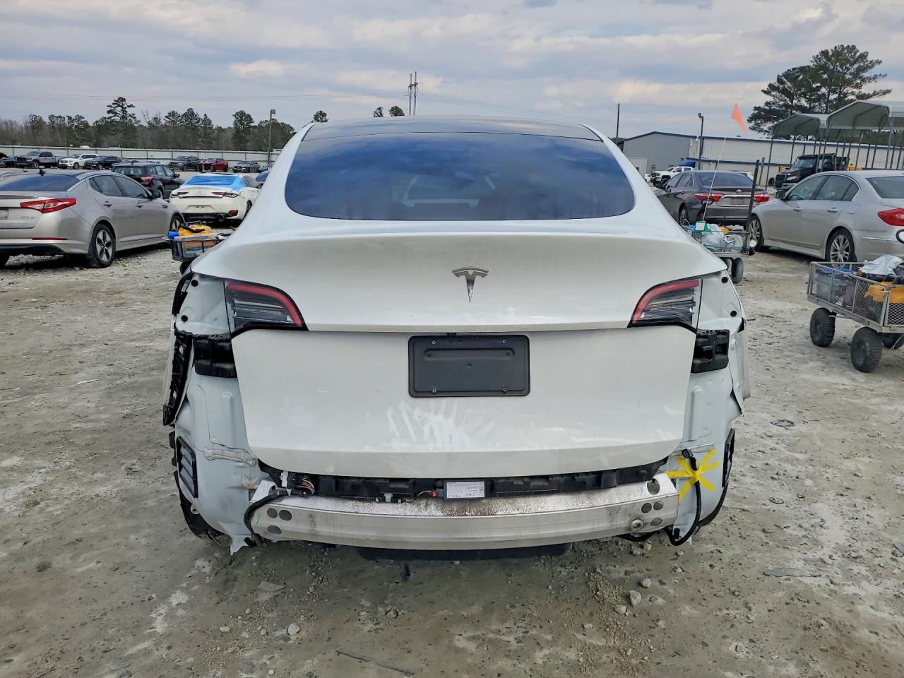 2021 TESLA MODEL Y photo 11