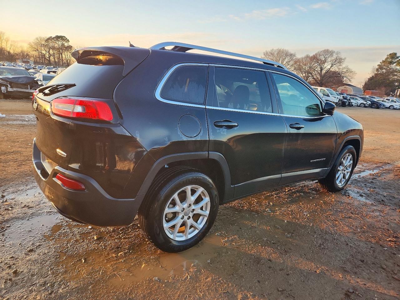 2015 JEEP CHEROKEE LATITUDE photo 5