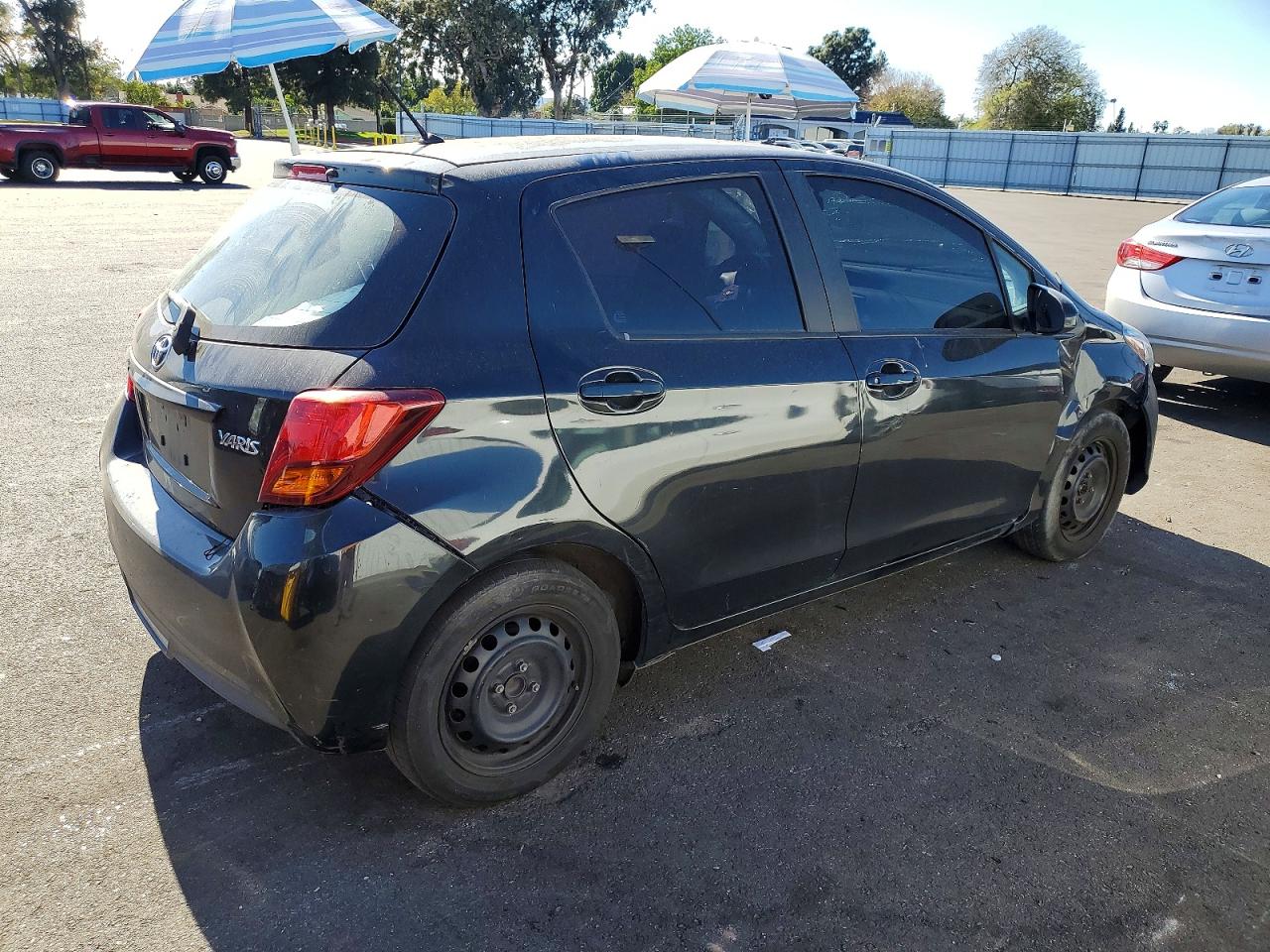 2015 TOYOTA YARIS photo 5