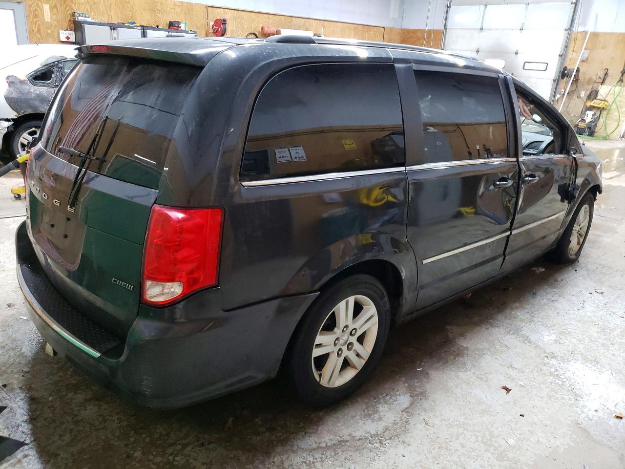 2012 DODGE GRAND CARAVAN CREW photo 3