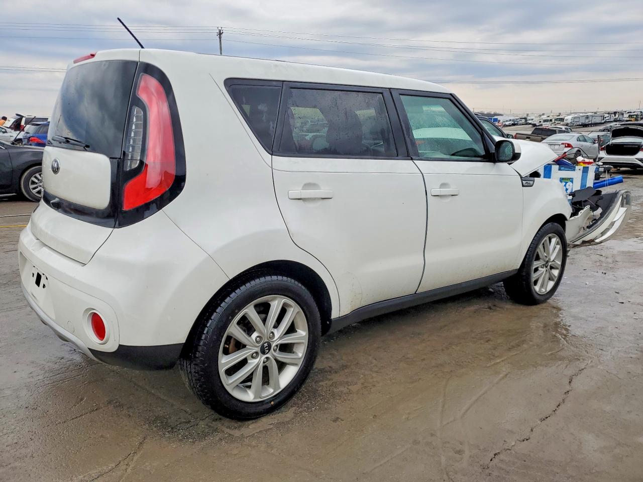 2017 KIA SOUL + photo 3