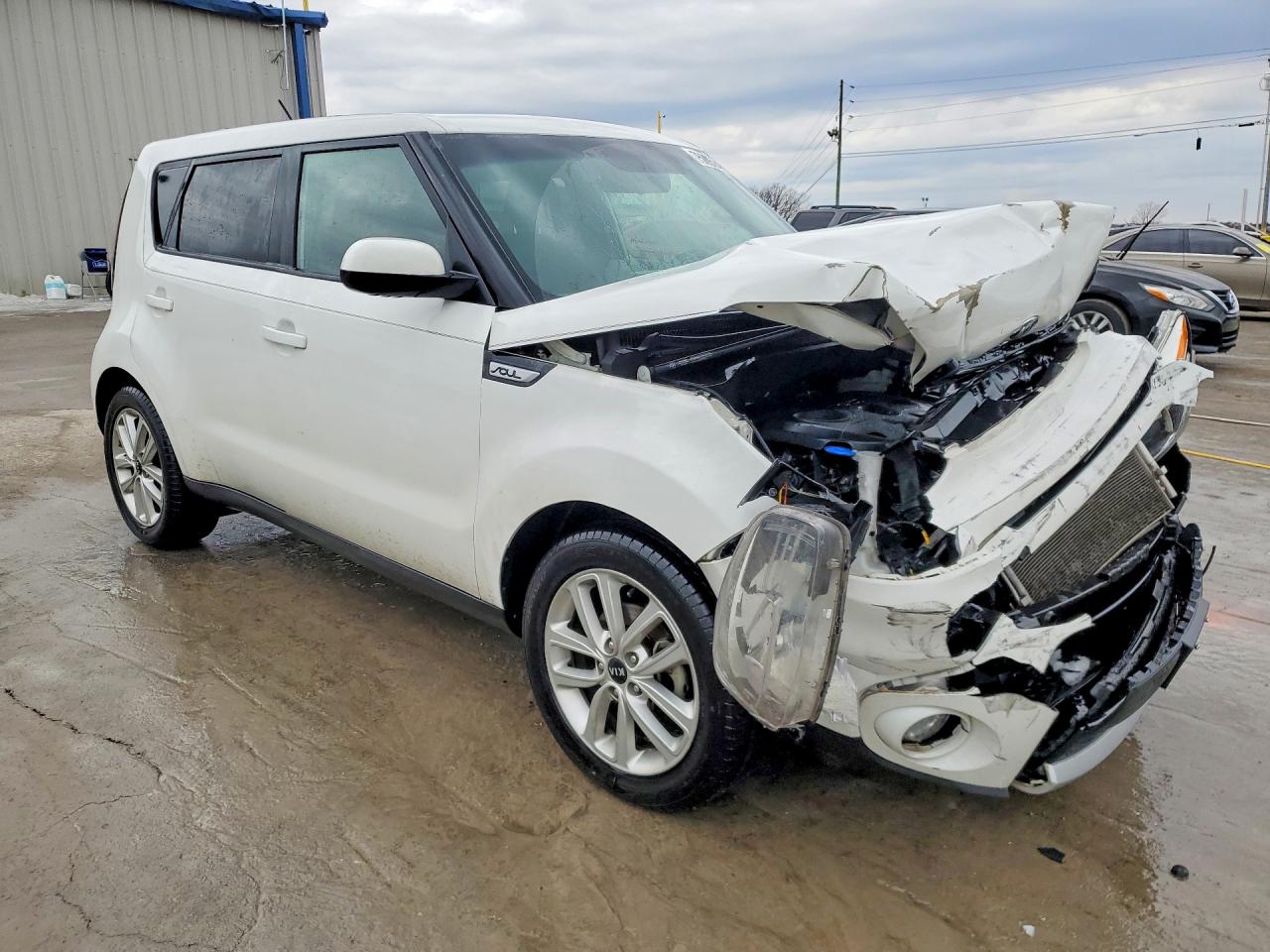 2017 KIA SOUL + photo 4