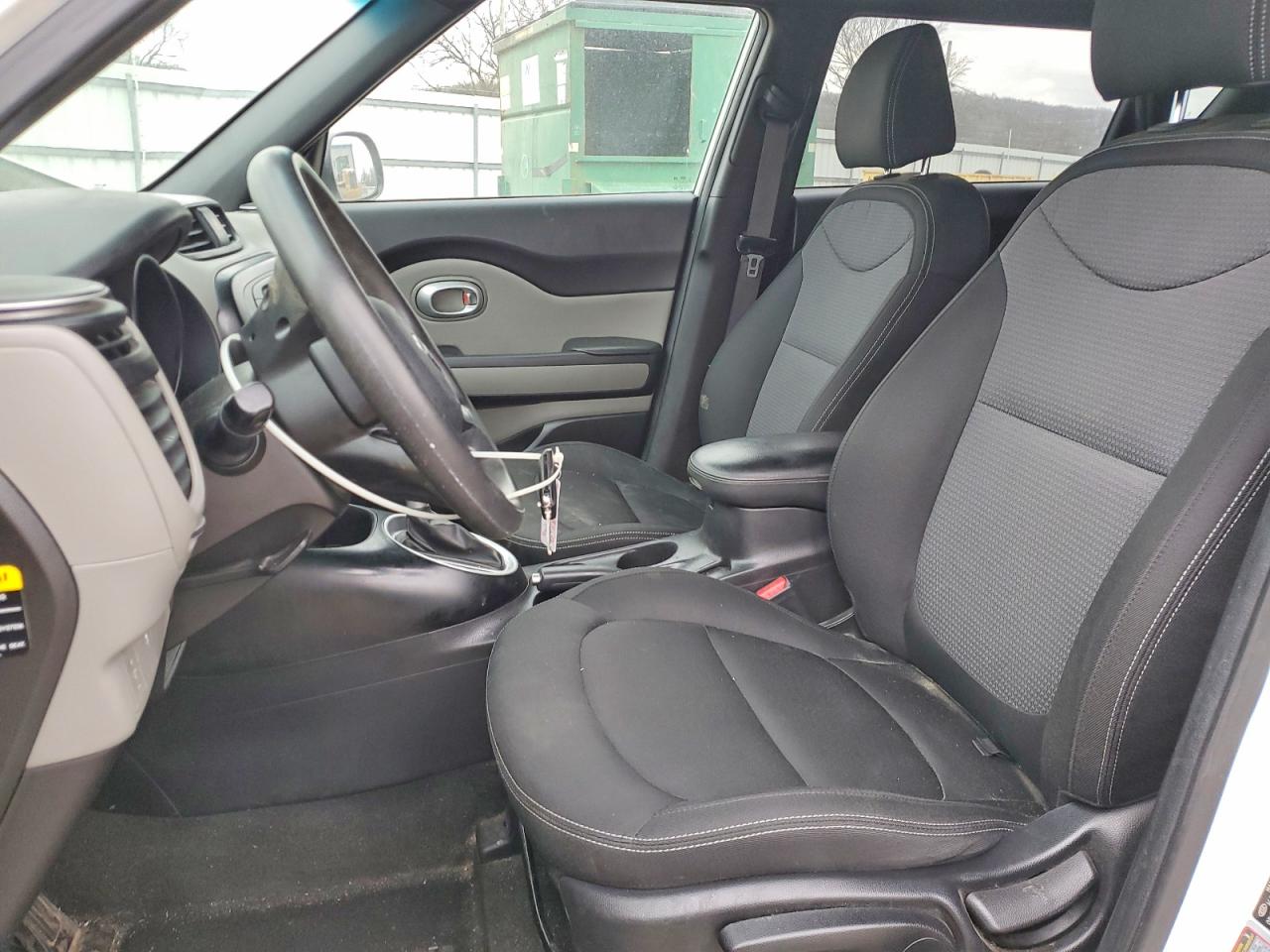 2017 KIA SOUL + photo 7