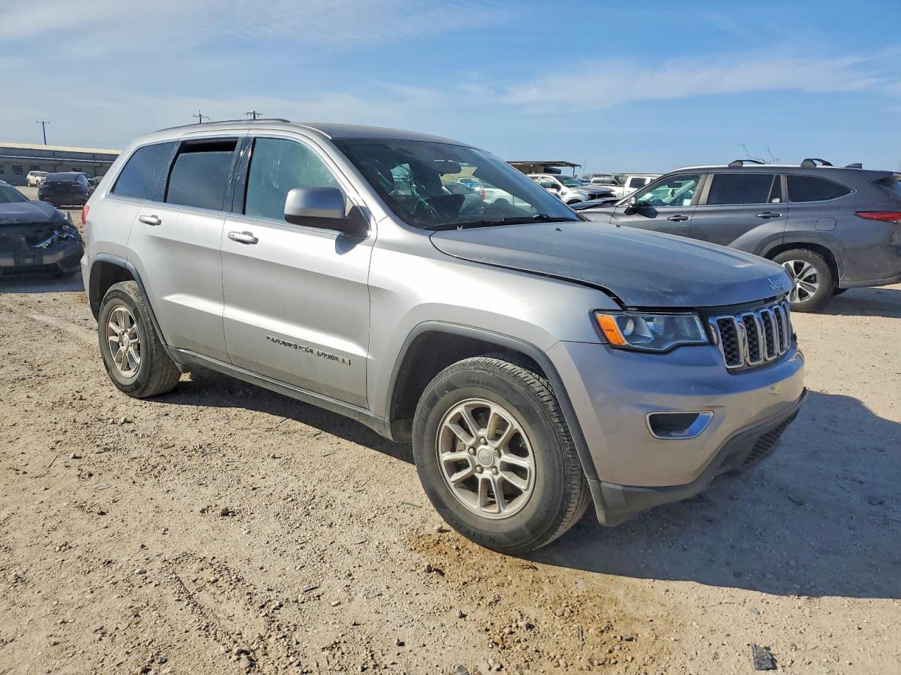 2018 JEEP GRAND CHEROKEE LAREDO photo 7